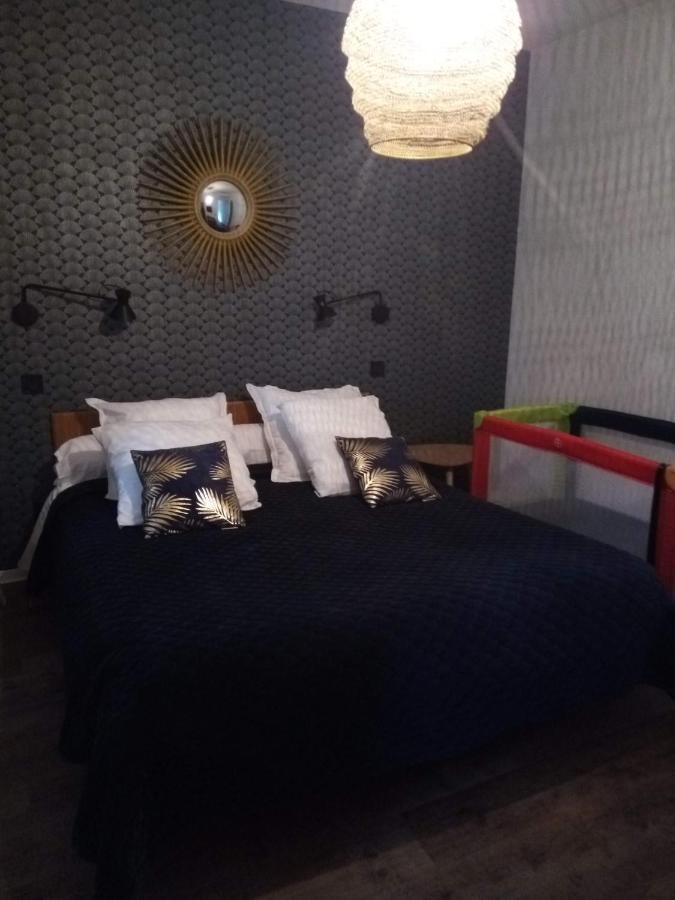 Thuir/Appartement Avec Loggia Privative Bagian luar foto